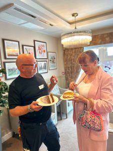 Bellerose Manor Brings Community Together to fundraise for Age UK 16 2503c256 82b8 461d 80c7 5ecbb94bfac0