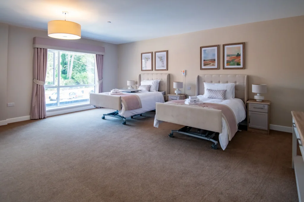 Bellerose Manor 361